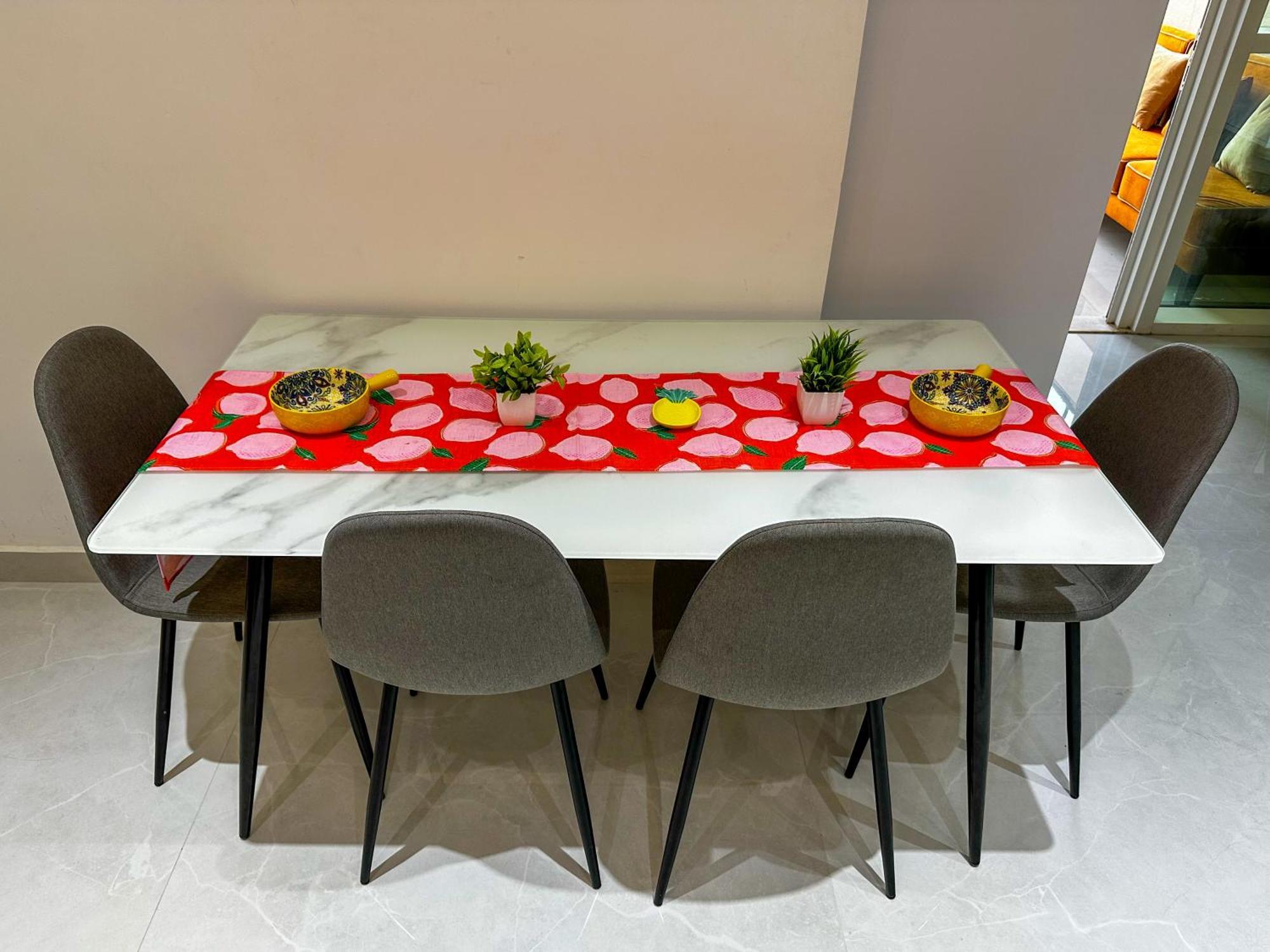 Apartment Pineapple Xpress Dubai